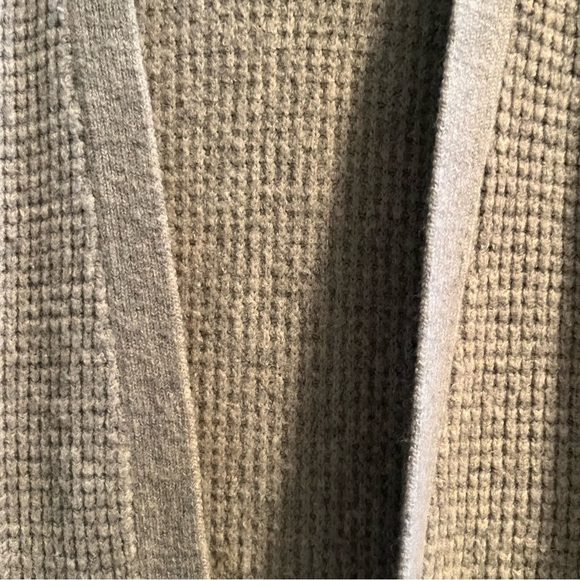 Max Studio Merino Wool Blend Cardigan Vest Sweater - Picture 5 of 10